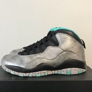 Air Jordan retro 10 30th dust gold black